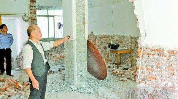 上海拆違劍指37個(gè)住宅小區(qū) 全年拆除350萬(wàn)平方米